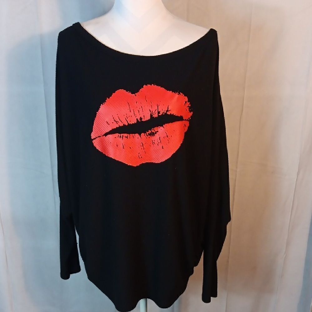Black Oversized Off Shoulder Top with Red Lips Design